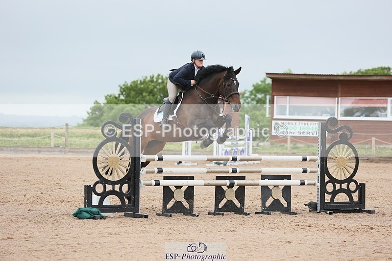 250524-094845-03952 - Cls 13  A&B 1.05m & 1.10m open