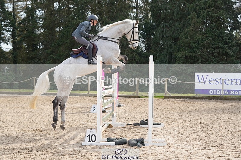 260322A-133610-01877 - 12 Newcomers 1m 10 Open