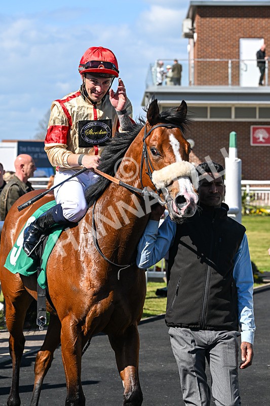 100426-Race 1-Where Love Lives-2713 - Race 1