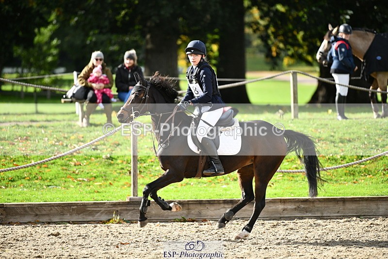 251004A-151925-01786 - Classes 8 & 9 70cm