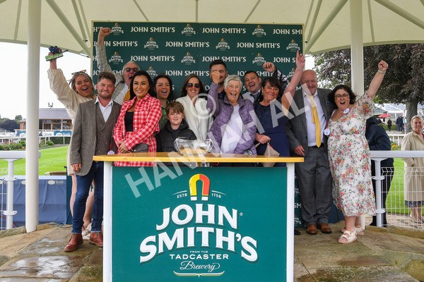 150723-Race 6-Robert Johnson-0532 - Race 6 4.55pm John Smith's Stayers' Handicap