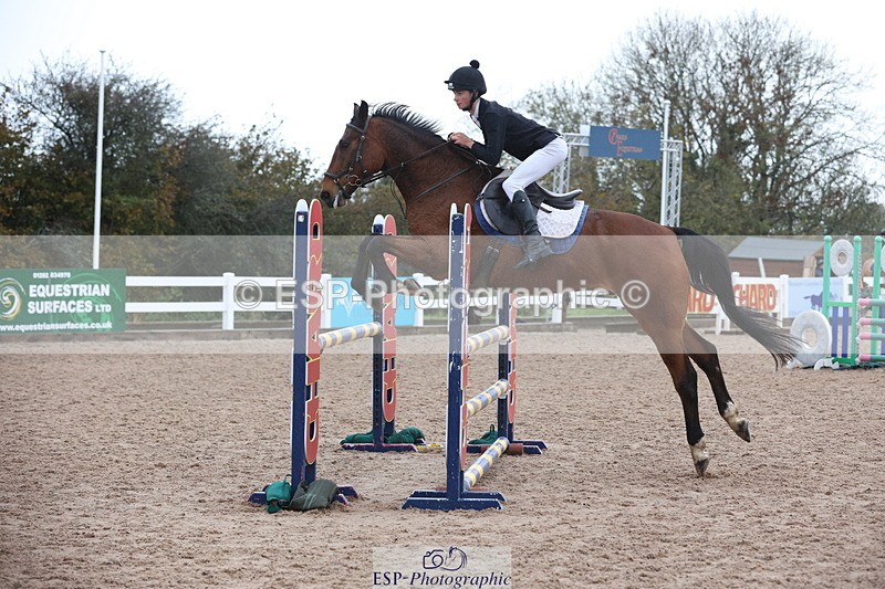 231112A-124703-04181 - Cls 19 Snr 1.05m Open