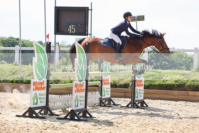 3E7A1308 - Class 14: Senior 1.15m Open