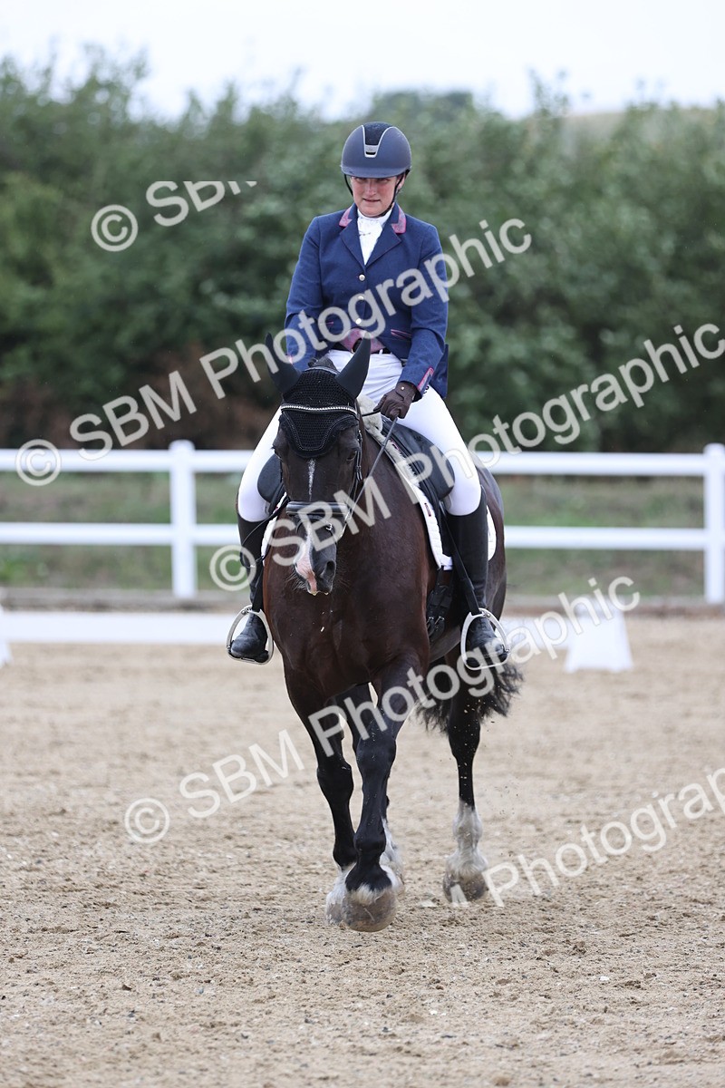 SBM_004340 - Class 9 - Novice 3 Champs