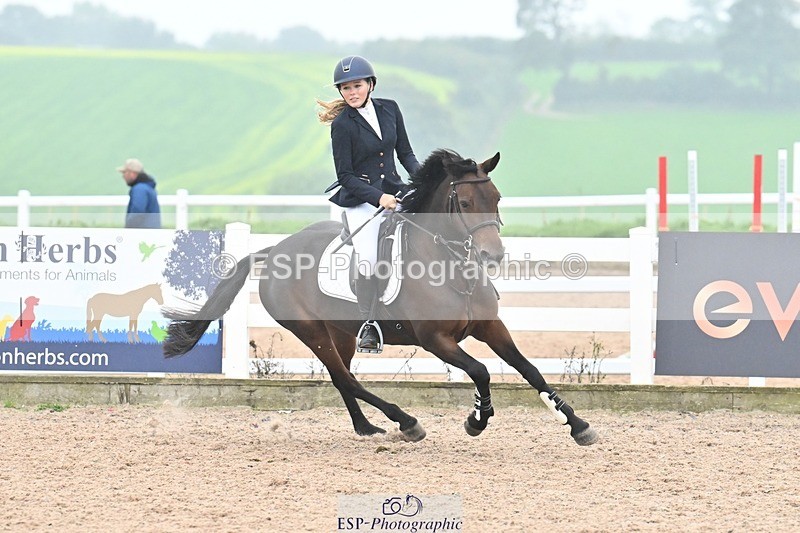 250920-115658-00947 - Cls 24+25 Club and Schools 80cm