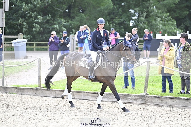 250525A-161604-18621 - Presentations Section C CCI 2 Star Long