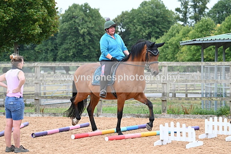 WJ7_8329 - Poles 11:00am