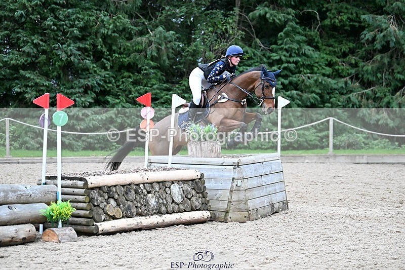 241116-155653-02364 - Cls 4 100-105cm