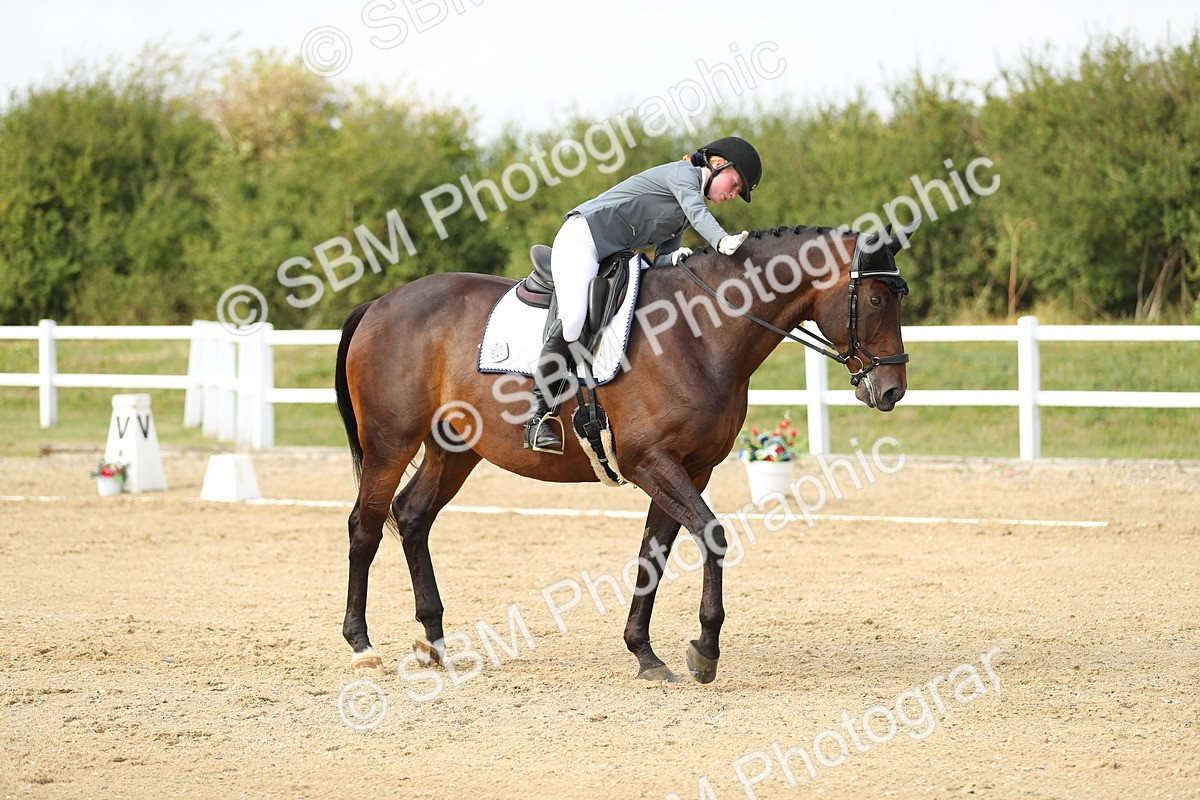 SBM_018440 - Class 14 - Novice 23 - 15.16-16.19