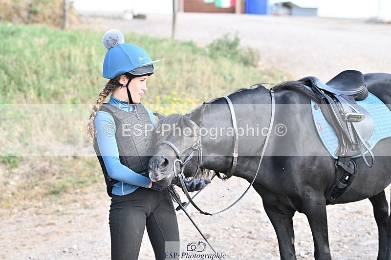 250821B-161440-00654 - Group B - Danielle