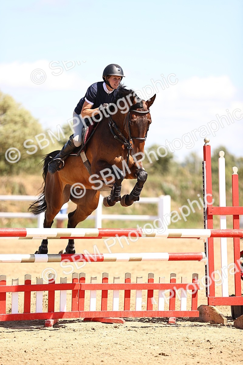 SBM_014762 - Class 15 - Senior Newcomers - 1.10m Open