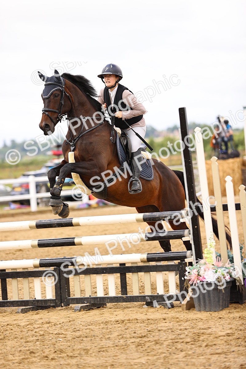 SBM_012966 - Class 13 - Senior British Novice - 90cm Open