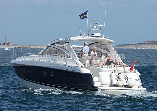 090822 MOONFLEET IMG_1103 - Motorboats - Hardtop