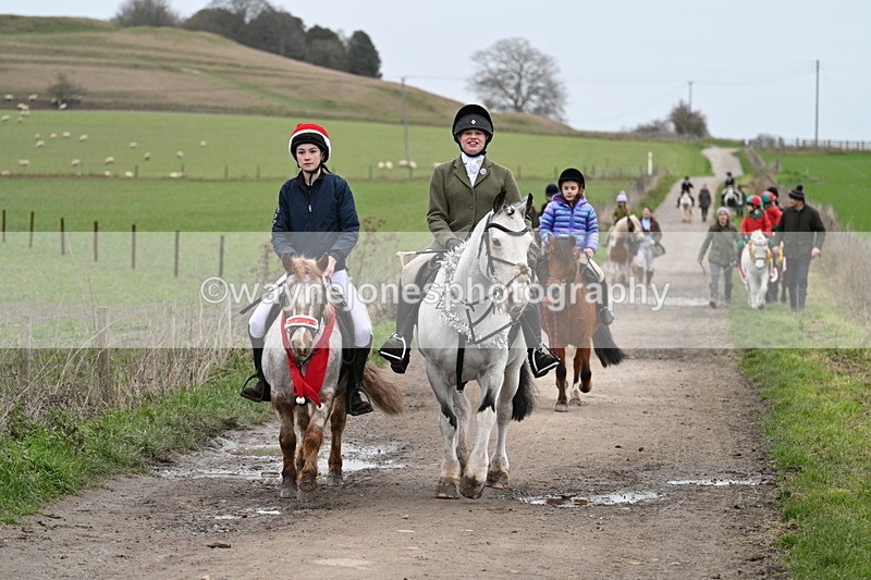 WJ7_1301 - Walk Home