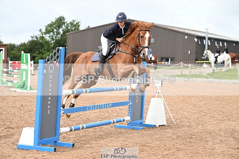 240908A-134154-04068 - Cls 15 U21 Intro 90cm-1.00m  Team Comp