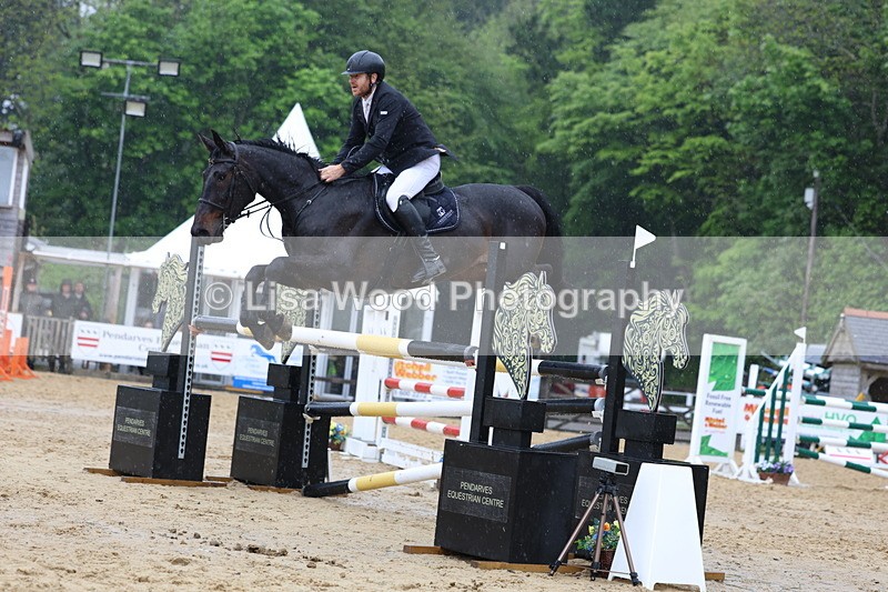 3E7A7513 - Class 8: Senior Foxhunter/1.20 open