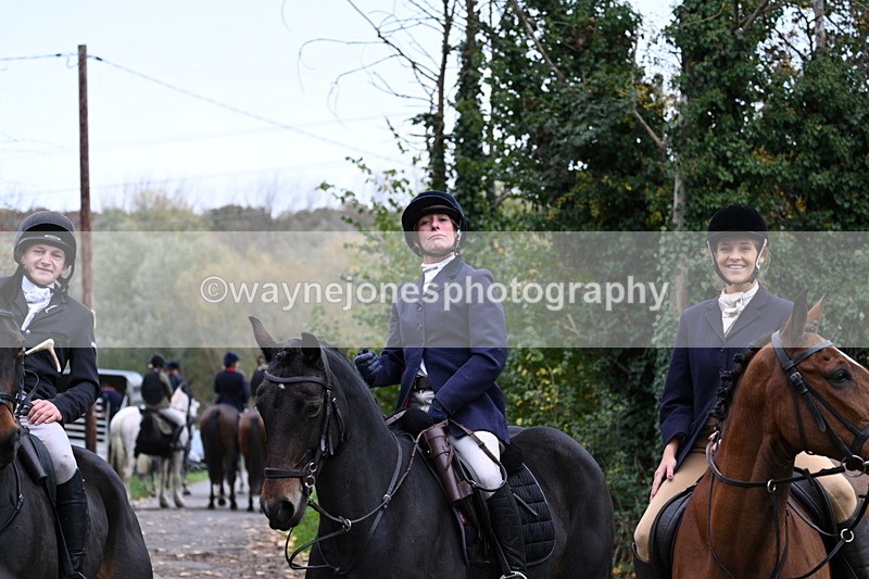 WJ7_7403 - Walk Home..