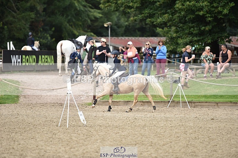 240802-101244-00742 - 70cm Round 1