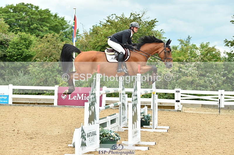 230720A-140812-03324 - Cls 21, 1 Star Gold 1.30m