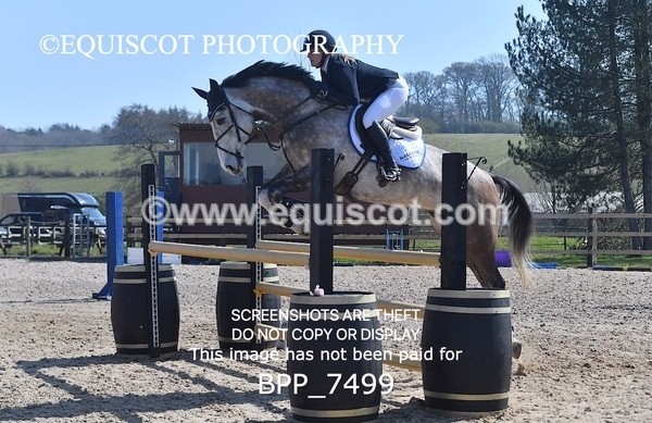 BPP_7499 - CLASS 5 Senior Newcomers/ 1.10m Open