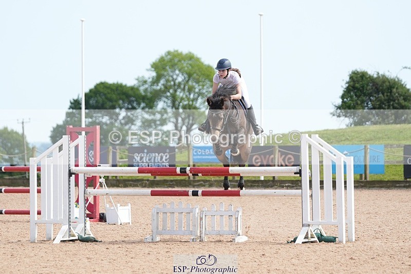 260523-151940-00749 - Cls 9 Pony Foxhunter and 1.10m Open
