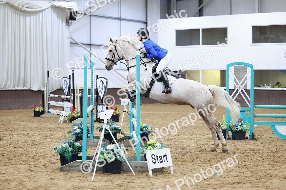 SBM_007578 - Class 24 - Nupafeed Supplements Senior Discovery/ 1m Open