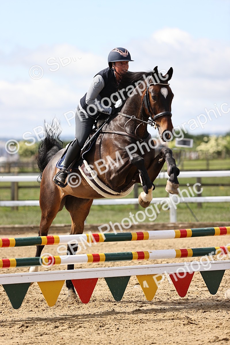 SBM_001937 - Class 8 - Clear Round