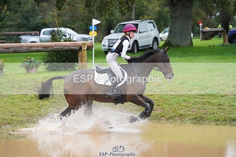 231021-110826-15405 - 658-DANCING.PADDE-Fenella.Redvers-SC+XC