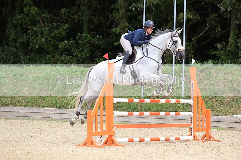 3E7A6324 - Class 8: Senior Newcomers/1.10m open