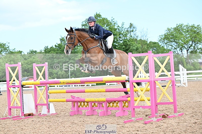 240605A-124550-00385 - Cls 3 Snr 1.05m Open