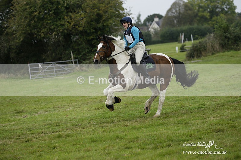  WWHT 171021 1938 - Novice Pairs (0.80m)  17/10/21