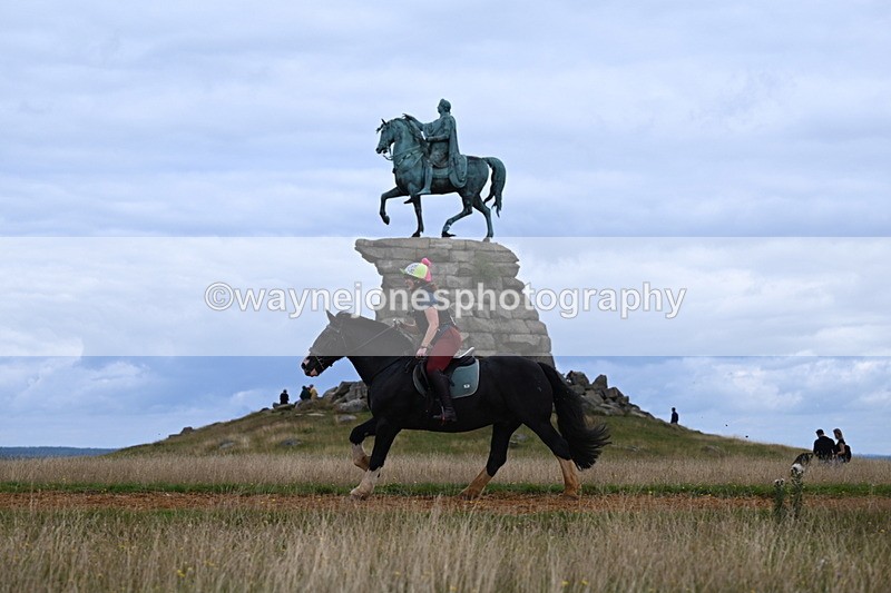 DSC_6536 - Time at Statue 12:45 to 13:15