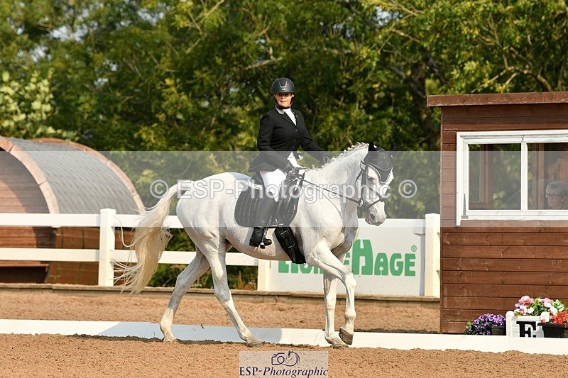 250817-095341-07652 - 179-Kate.WilliamsGhyllwood.April.Moment