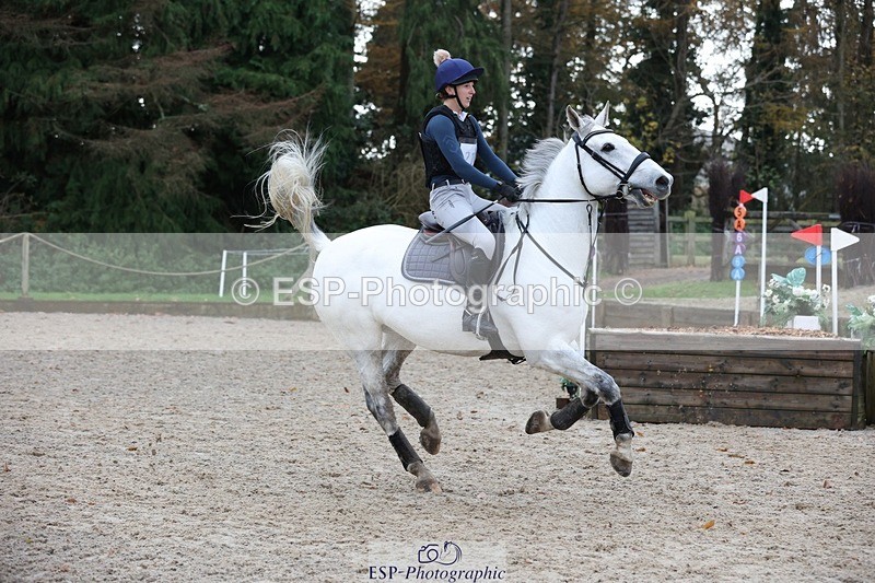 231118-140420-02117 - Cls 3 90cm