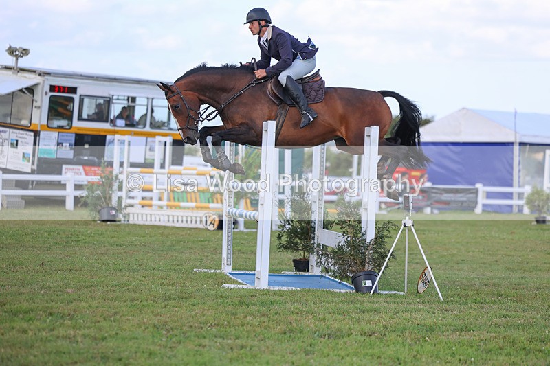 3E7A4742 - Class C1: Showjumping Senior Newcomers/1.10m open