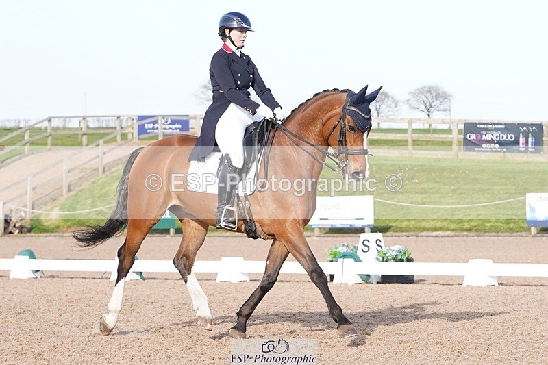 250404-171940-07921 - 147-Anna.Jesty-Grolschstar