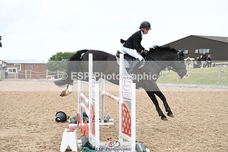 250807-111708-00563 - 90cm Round 1