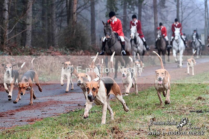 HUPY 261224 346a - Pytchley with Woodland Hunt Boxing Day Meet 26th December 2024