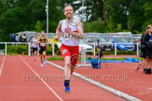 ComMast25-921270 - Track Male Set Two