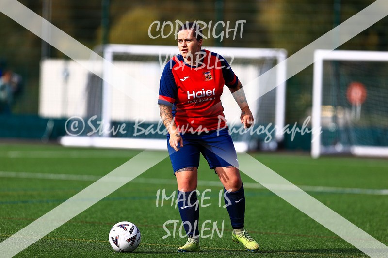 1DX30848 - 2025-10-05 FC Abbey Meads Ladies V Purton  Kingsdown FC Ladies