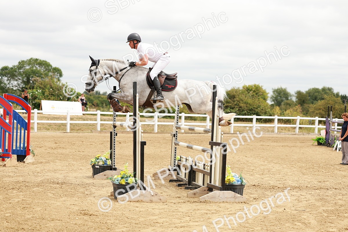 SBM_017557 - Class 21 - Senior Newcomers Championship 2d Rd