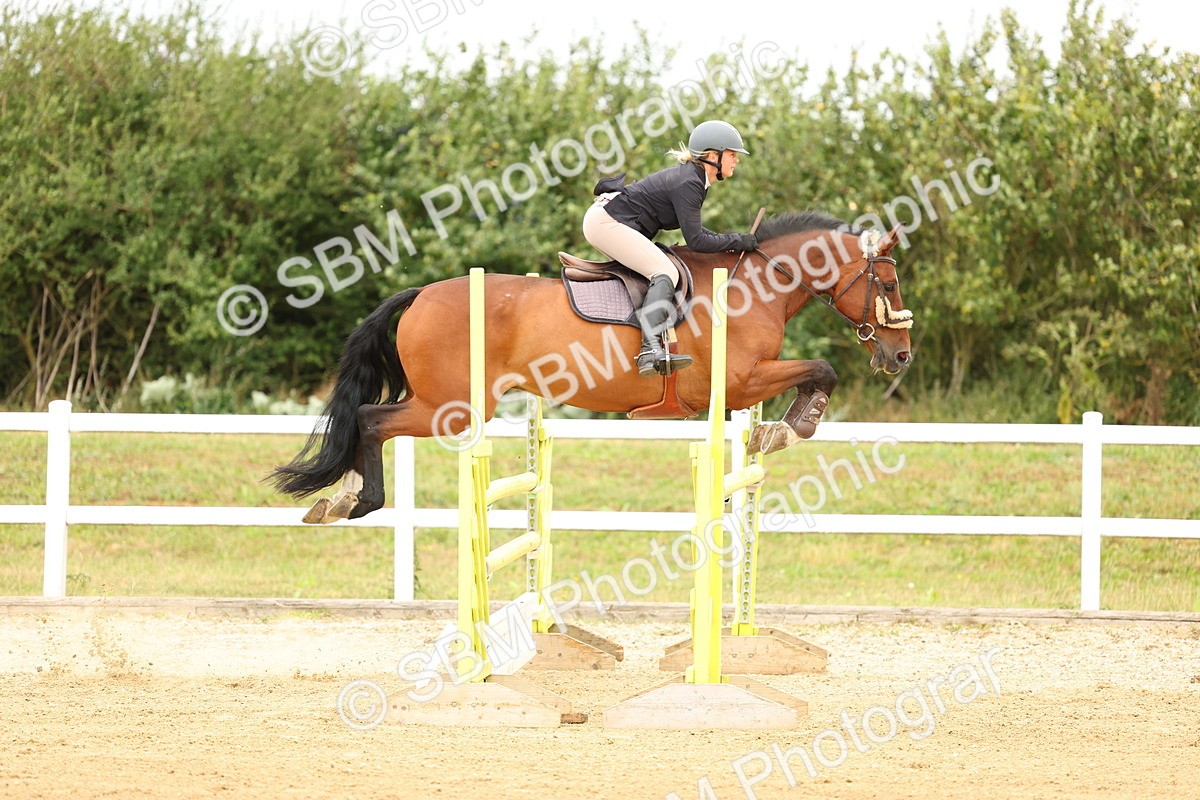 SBM_010136 - Class 3 - Senior Newcomers - 1.10m Open