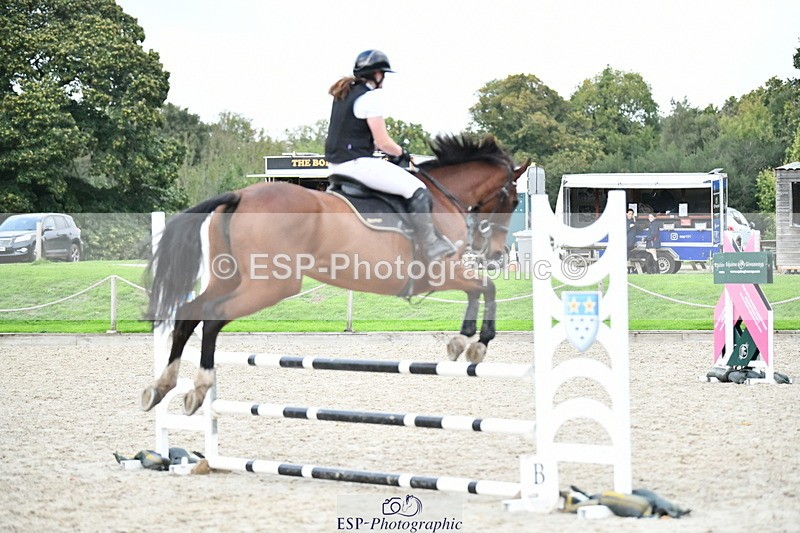 251004A-172408-02407 - Classes 12 & 13 90cm