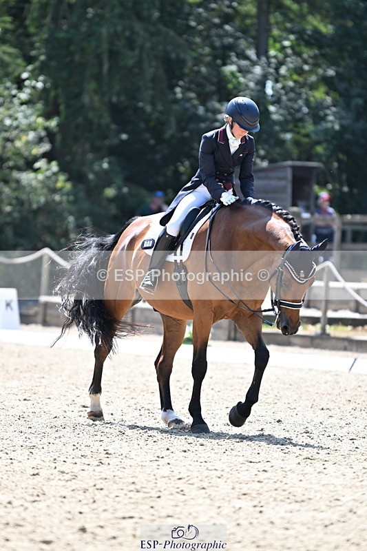 250810A-135100-07138 - 111-Elizabeth.AllenHeraldik