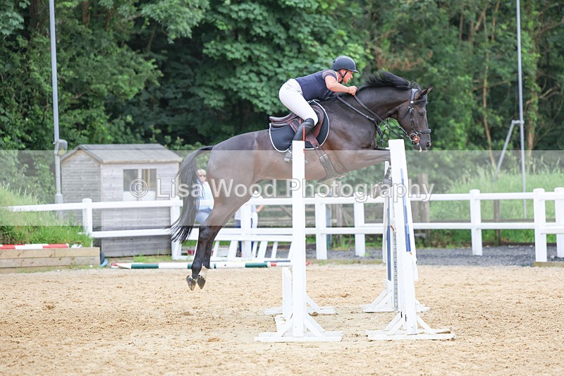 3E7A6431 - Class 8: Senior Newcomers/1.10m open