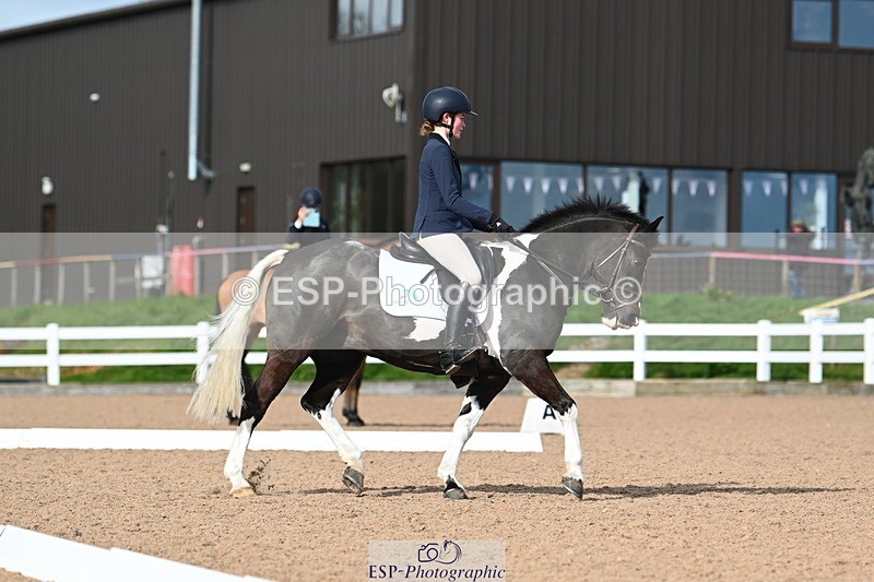 240323A-151210-02406 - UnA Novice 28