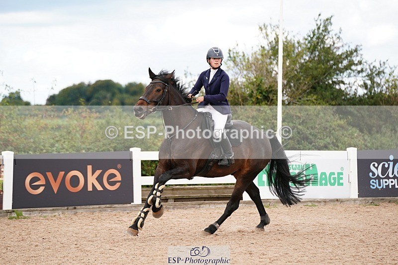 250921-144050-04108 - Cls 27+28 Club and Schools 1m