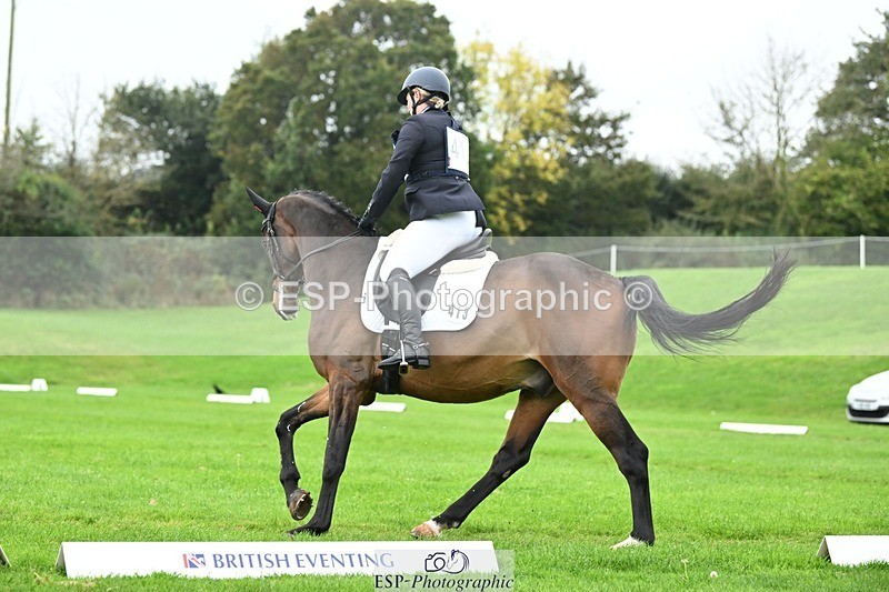 241024-140949-04422 - 413-Sophie.Westmore-CALCOURT.LEONARDO