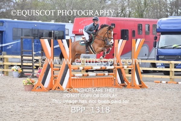 BPP_1318 - CLASS 15 SAT Senior BritiNovice/ 90cm Open