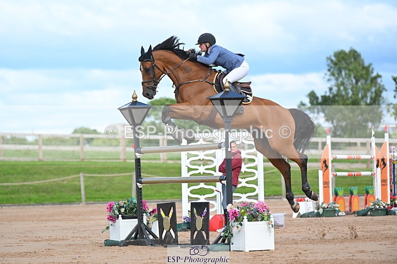 230721A-171618-08061 - Cls 10, 2 Star Big 1.45m Break to End